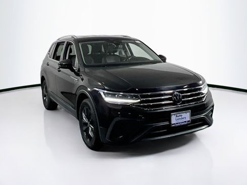 Used 2022 Volkswagen Tiguan SE AWD/4WD image 3