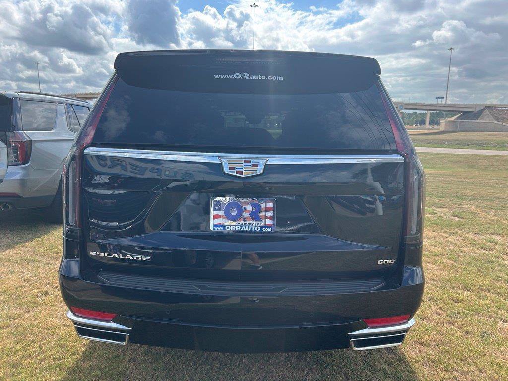 Used 2024 Cadillac Escalade Premium Luxury w/ Performance Package AWD/4WD image 6