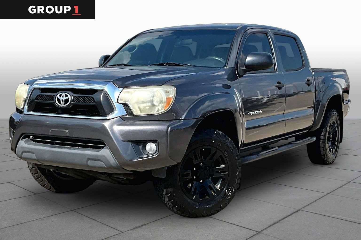 Used 2015 Toyota Tacoma PreRunner w/ SR5 Package RWD image 1