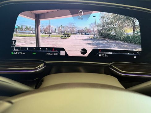 Used 2021 Cadillac Escalade Premium Luxury w/ Performance Package image 28