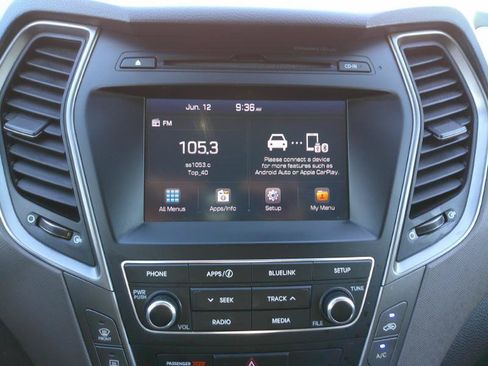Used 2018 Hyundai Santa Fe Sport FWD image 17