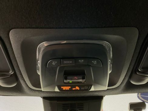 Used 2023 Toyota Corolla SE image 20