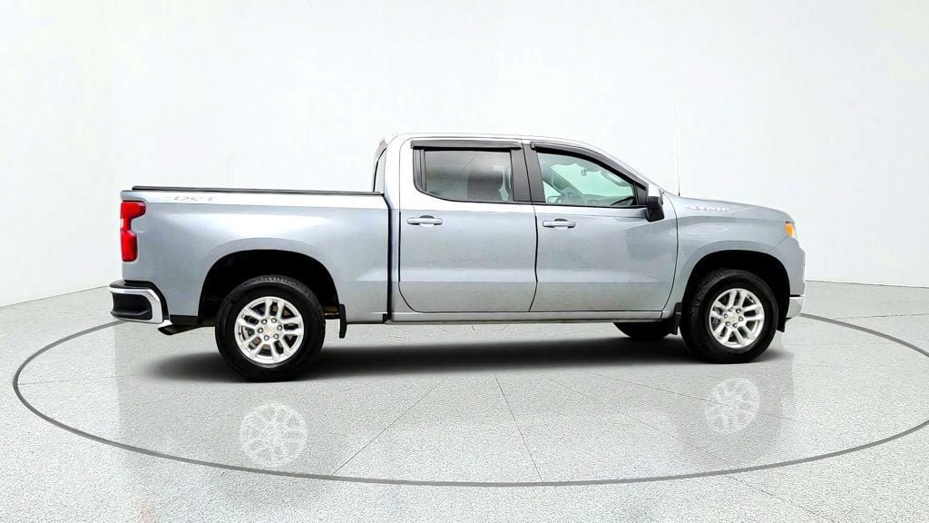 Used 2026 Chevrolet Silverado 1500 LT AWD/4WD image 4