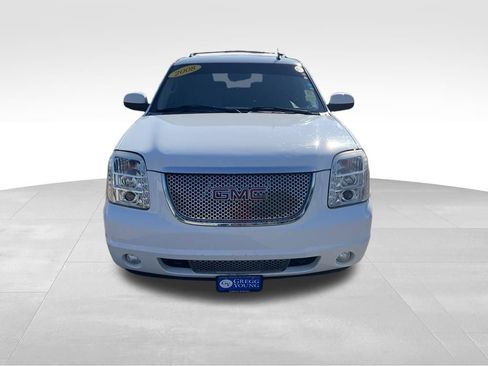 Used 2008 GMC Yukon Denali AWD/4WD image 9