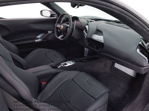 Used 2023 Ferrari SF90 Stradale AWD/4WD image 17
