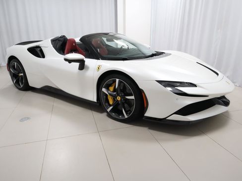 Certified 2023 Ferrari SF90 Spider image 7