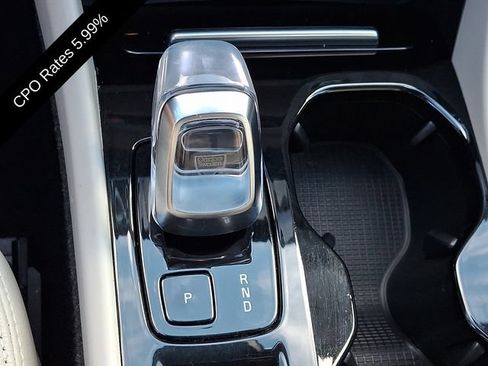 Certified 2024 Volvo XC40 B5 Plus w/ Protection Package Premier AWD/4WD image 18