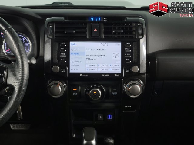 Used 2020 Toyota 4Runner TRD Off-Road AWD/4WD image 21