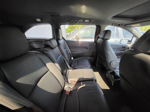 Used 2024 Honda Odyssey Sport image 9