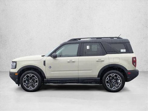 Used 2025 Ford Bronco Sport Outer Banks AWD/4WD image 5