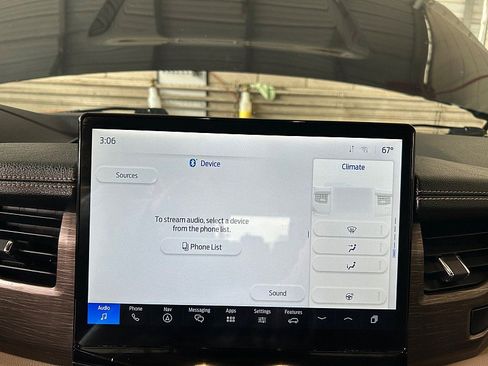 Used 2024 Ford Expedition Limited RWD image 22
