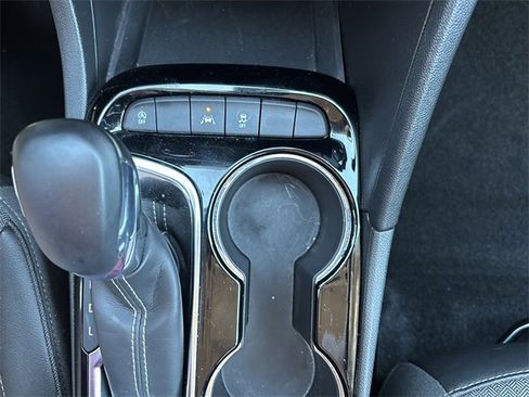 Used 2025 Buick Encore GX Preferred image 27