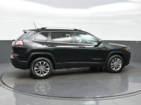 Used 2021 Jeep Cherokee Latitude Lux w/ Comfort/Convenience Group AWD/4WD image 6