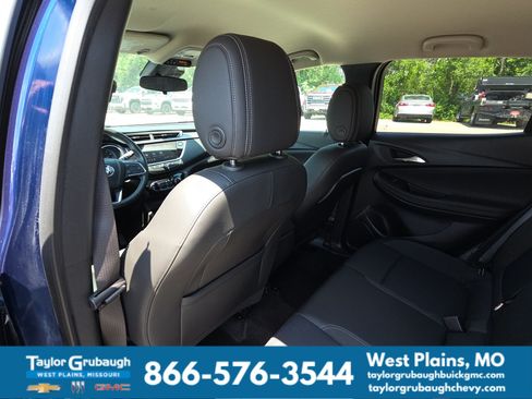 Used 2023 Buick Encore GX Preferred w/ Cold Weather Comfort Package AWD/4WD image 27