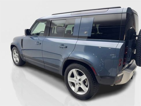 Used 2020 Land Rover Defender 110 SE image 14