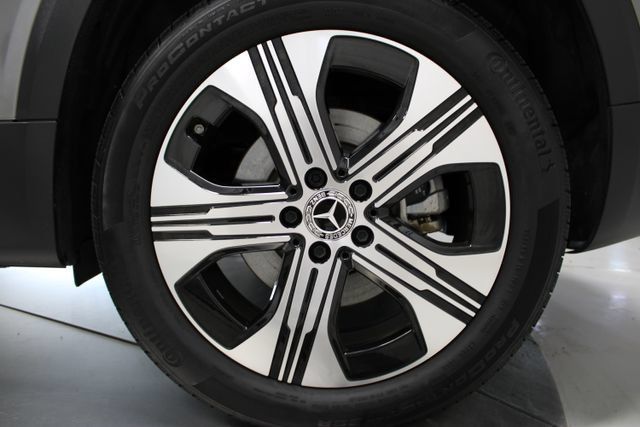 Used 2024 Mercedes-Benz EQB 300 4MATIC w/ Winter Package image 31