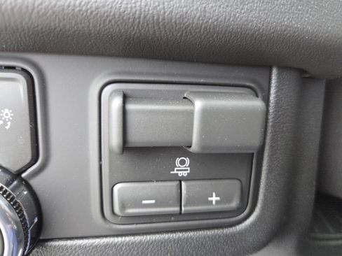 New 2026 GMC Yukon AT4 w/ AT4 Premium Plus Package AWD/4WD image 15