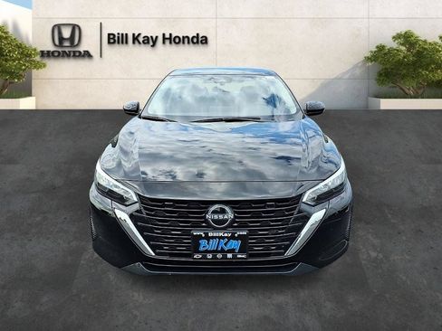 Used 2025 Nissan Sentra SV FWD image 9