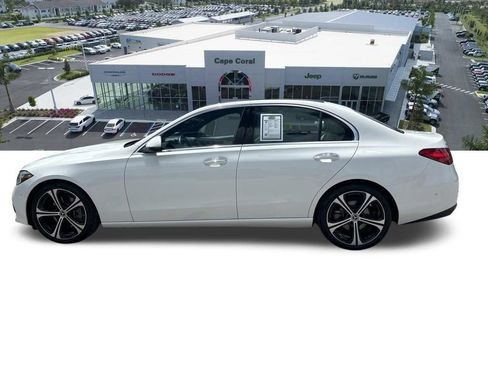 Used 2025 Mercedes-Benz C 300 Sedan image 7