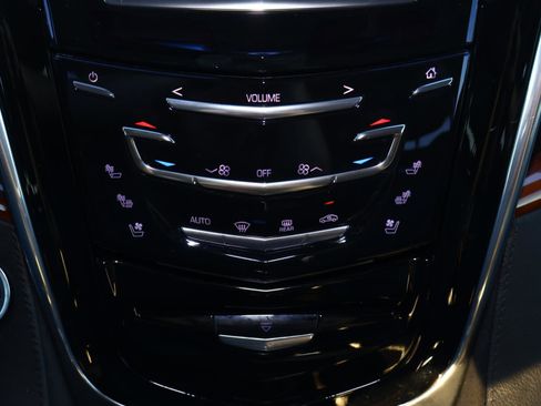 Used 2018 Cadillac Escalade Premium Luxury image 25