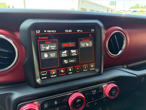Used 2023 Jeep Wrangler Rubicon w/ Steel Bumper Group AWD/4WD image 16