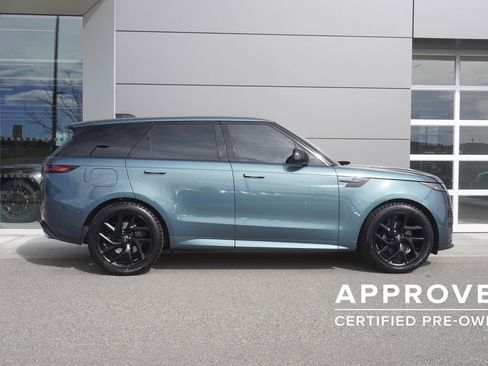Used 2023 Land Rover Range Rover Sport SE Dynamic image 7