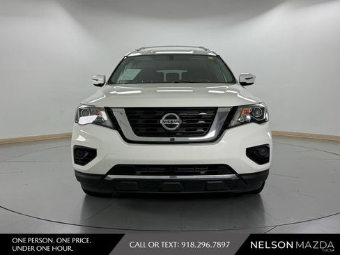 Used 2018 Nissan Pathfinder S FWD image 2