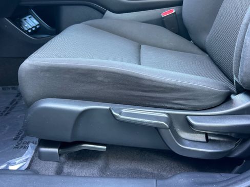 Used 2018 Honda HR-V EX image 14