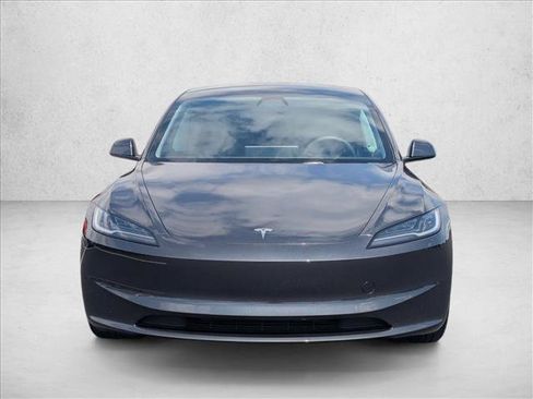 Used 2025 Tesla Model 3 Long Range RWD image 2