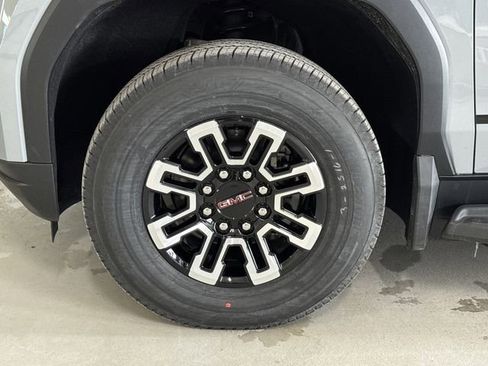 New 2026 GMC Sierra EV Elevation image 32