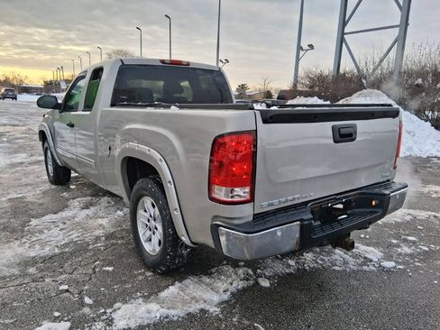 Used 2007 GMC Sierra 1500 SLE w/ SLE1 Preferred Package AWD/4WD image 6