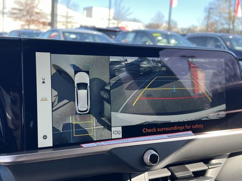 New 2025 Toyota Crown Signia image 14