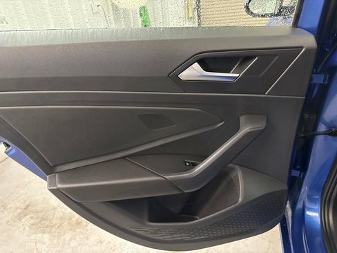 Used 2024 Volkswagen Jetta SE FWD image 11