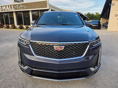 Used 2024 Cadillac XT6 Premium Luxury w/ Technology Package FWD image 2