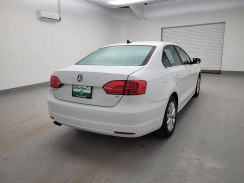 Used 2014 Volkswagen Jetta SE image 9