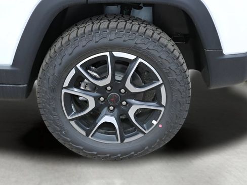 New 2026 Jeep Compass Trailhawk w/ Sun, Sound & Navigation Group AWD/4WD image 9
