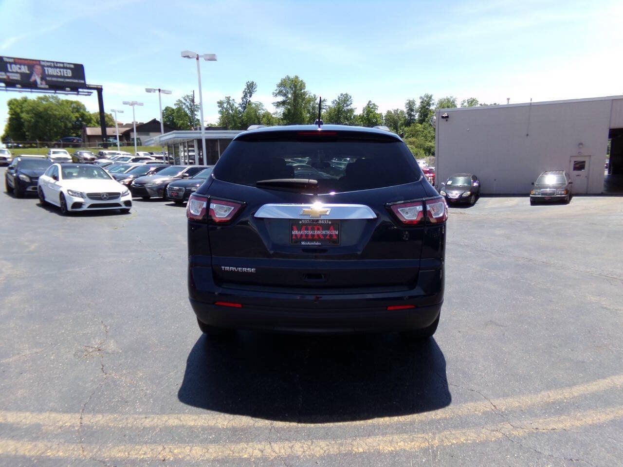 Used 2017 Chevrolet Traverse LS FWD image 5