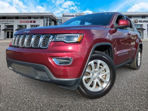 Used 2022 Jeep Grand Cherokee Laredo X image 1