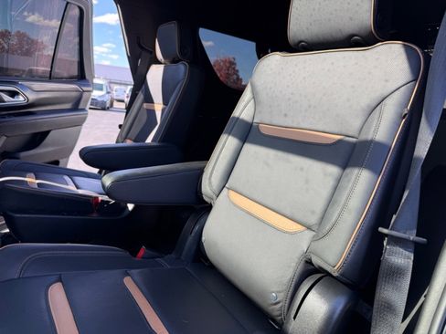 Used 2023 GMC Yukon AT4 w/ AT4 Premium Plus Package image 18