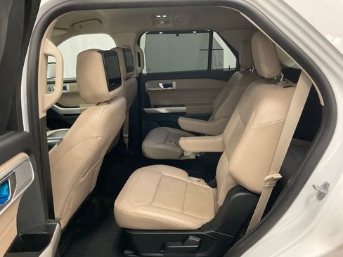 Used 2021 Ford Explorer Limited w/ Equipment Group 301A image 35