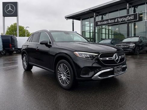 Used 2023 Mercedes-Benz GLC 300 4MATIC image 1