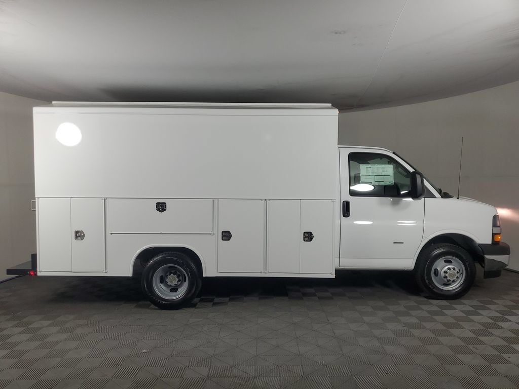 New 2026 Chevrolet Express 3500 w/ Power Convenience Package RWD image 1