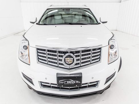 Used 2014 Cadillac SRX Luxury w/ Driver Awareness Package image 11