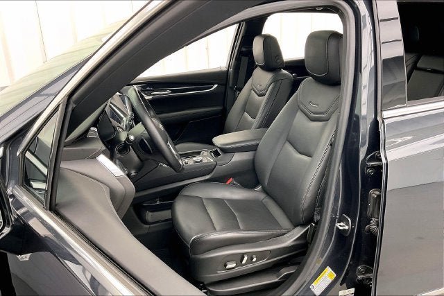 Certified 2023 Cadillac XT5 Premium Luxury w/ Technology Package AWD/4WD image 8