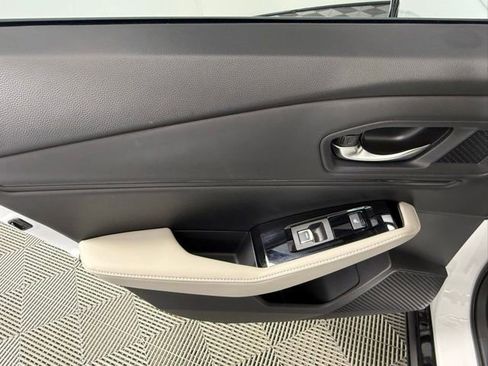 Used 2023 Honda Accord Touring image 32