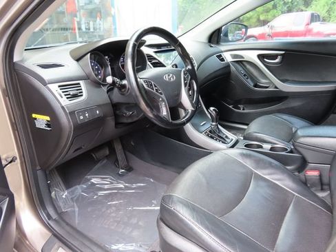 Used 2015 Hyundai Elantra Limited FWD image 16