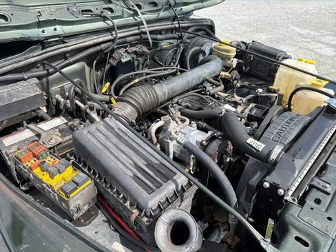 Used 1998 Jeep Wrangler Sahara AWD/4WD image 29