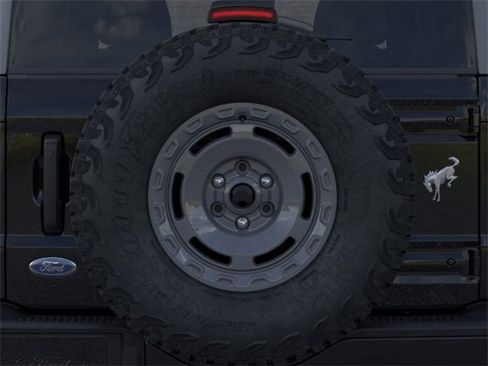 New 2025 Ford Bronco Badlands image 24