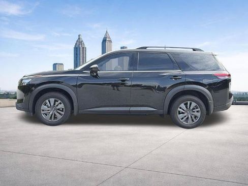 Certified 2025 Nissan Pathfinder SV w/ SV Premium Package AWD/4WD image 24
