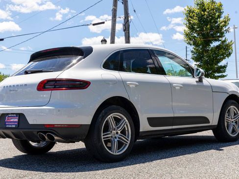 Used 2016 Porsche Macan S w/ Infotainment Package AWD/4WD image 6